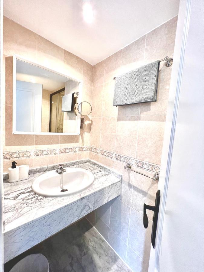 Apartment Albatros In Puerto Banus 150 Meters From The Beach Marbella Eksteriør bilde